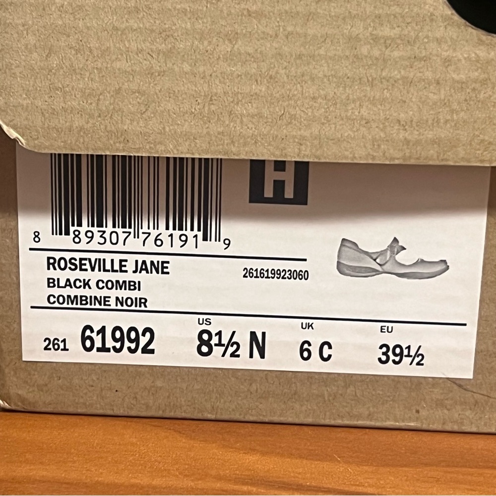 NIB Women’s Clarks® Roseville Jane Women's Mary Jane Shoes Black Size 8.5 - Picture 9 of 11